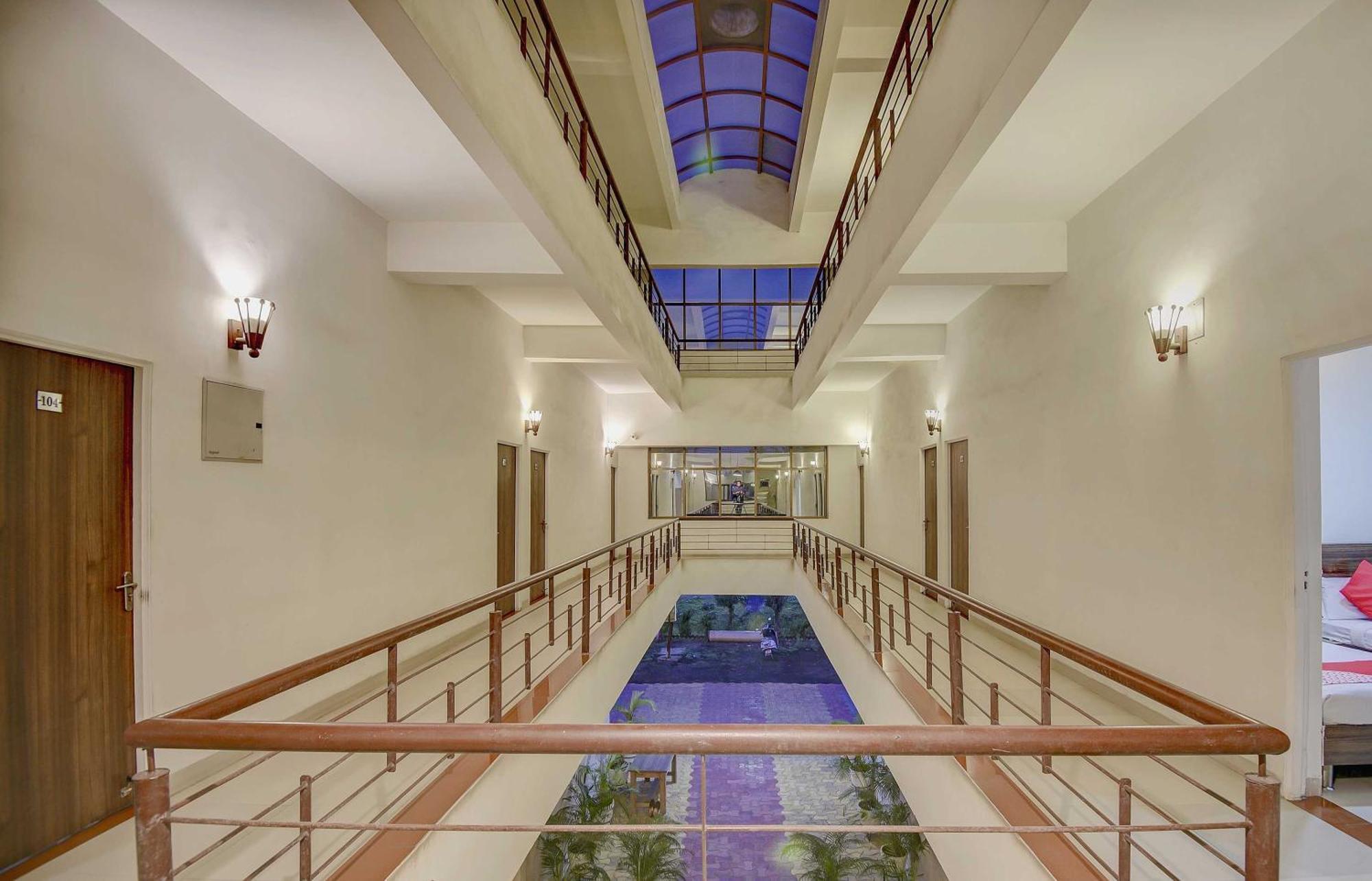 Hotel O Plus Corporate One Khapa  Exteriér fotografie