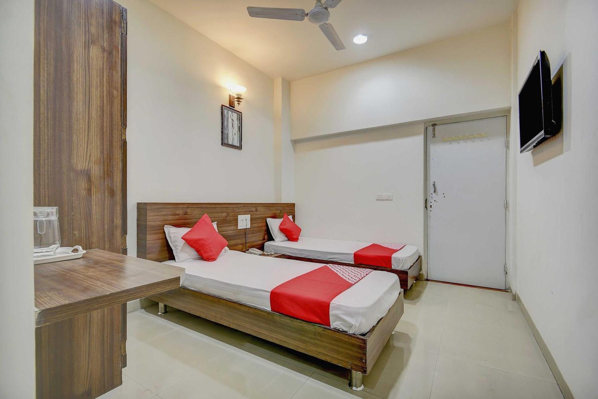 Hotel O Plus Corporate One Khapa  Exteriér fotografie