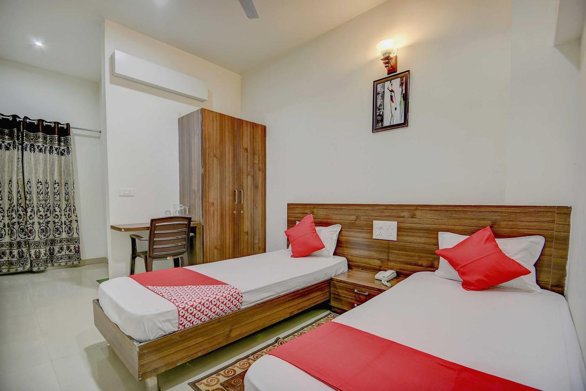 Hotel O Plus Corporate One Khapa  Exteriér fotografie