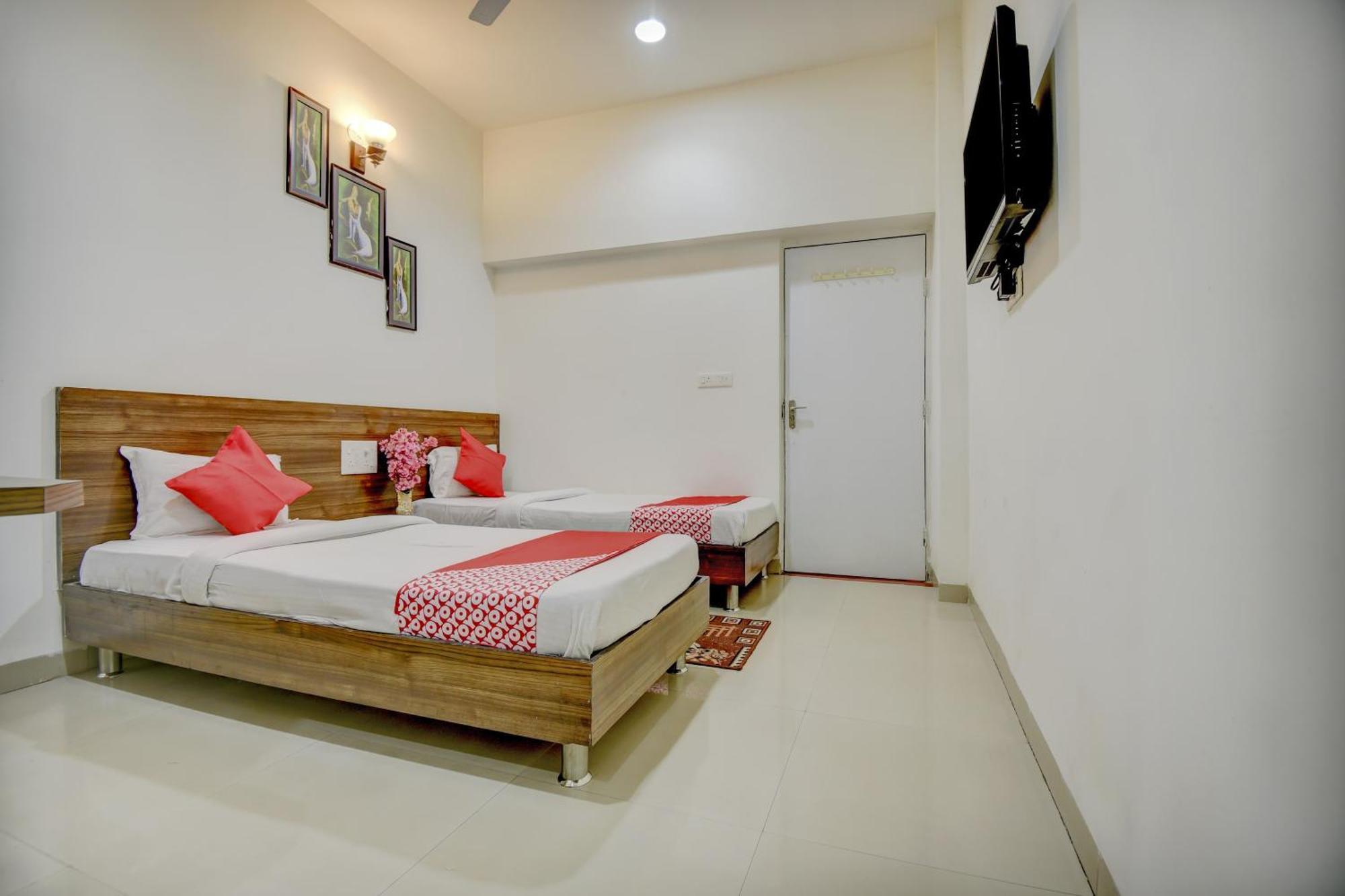 Hotel O Plus Corporate One Khapa  Exteriér fotografie