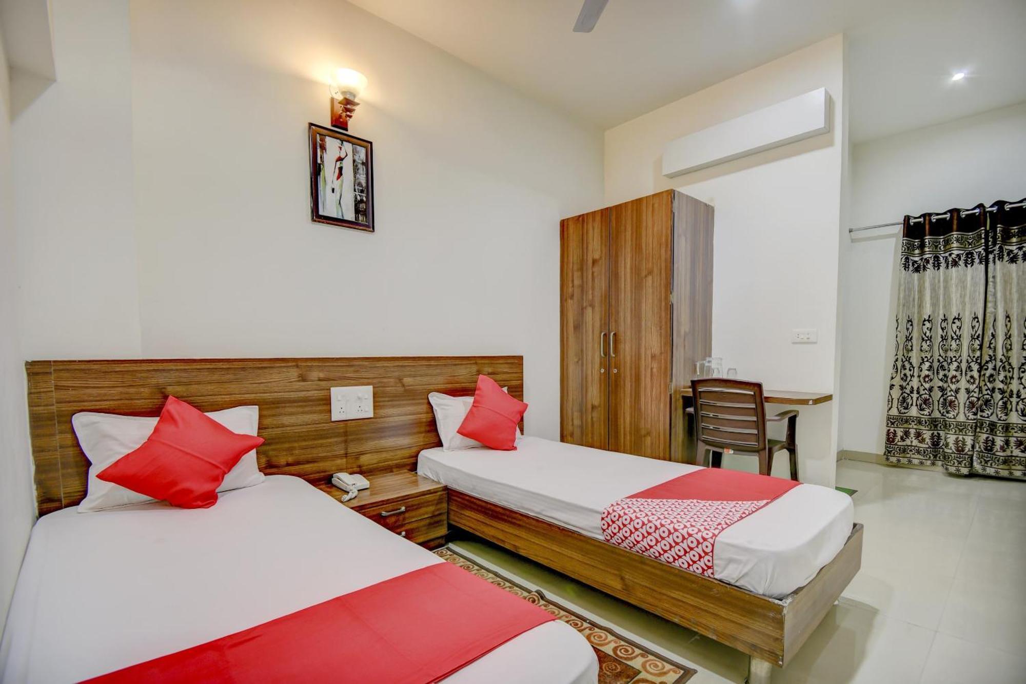 Hotel O Plus Corporate One Khapa  Exteriér fotografie