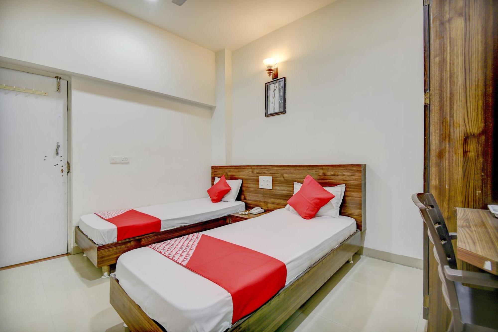 Hotel O Plus Corporate One Khapa  Exteriér fotografie
