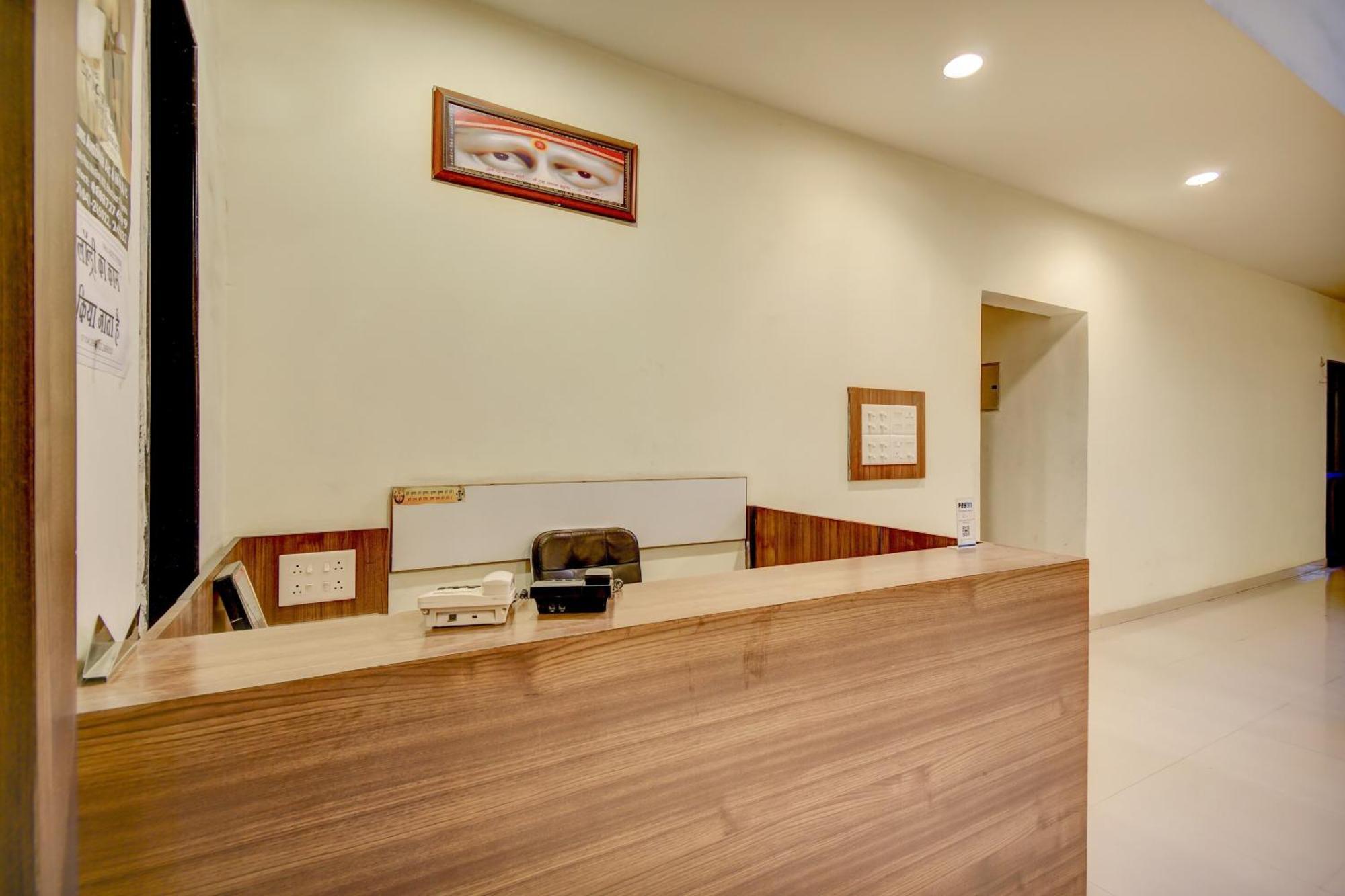 Hotel O Plus Corporate One Khapa  Exteriér fotografie